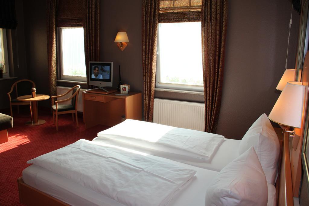 Buskes Hotel Steinfoerde Wietze Bilik gambar