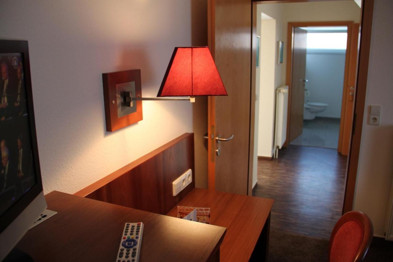 Buskes Hotel Steinfoerde Wietze Bilik gambar
