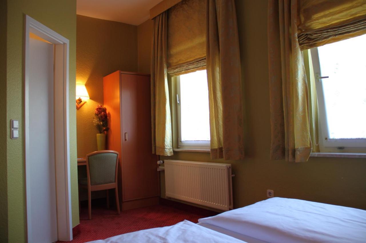 Buskes Hotel Steinfoerde Wietze Bilik gambar