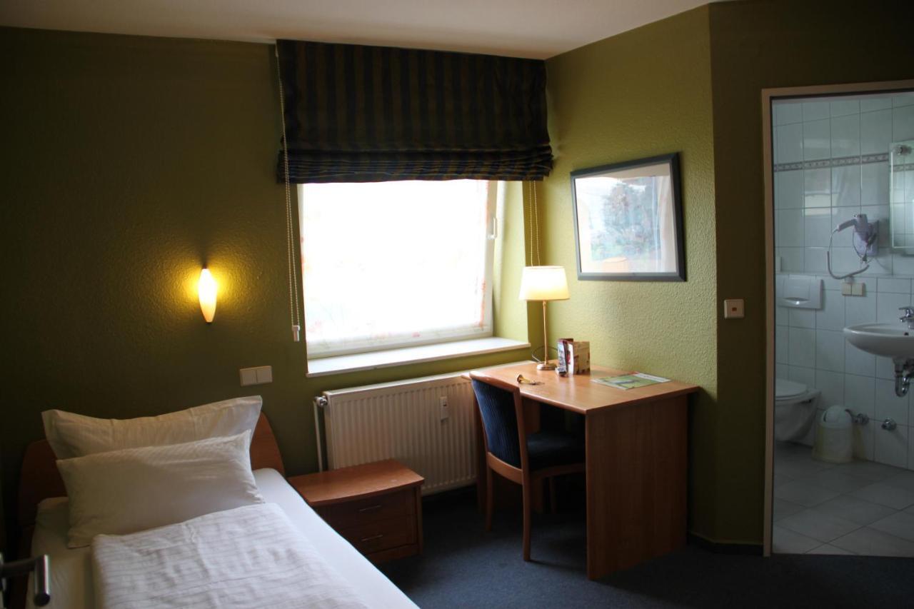 Buskes Hotel Steinfoerde Wietze Bilik gambar