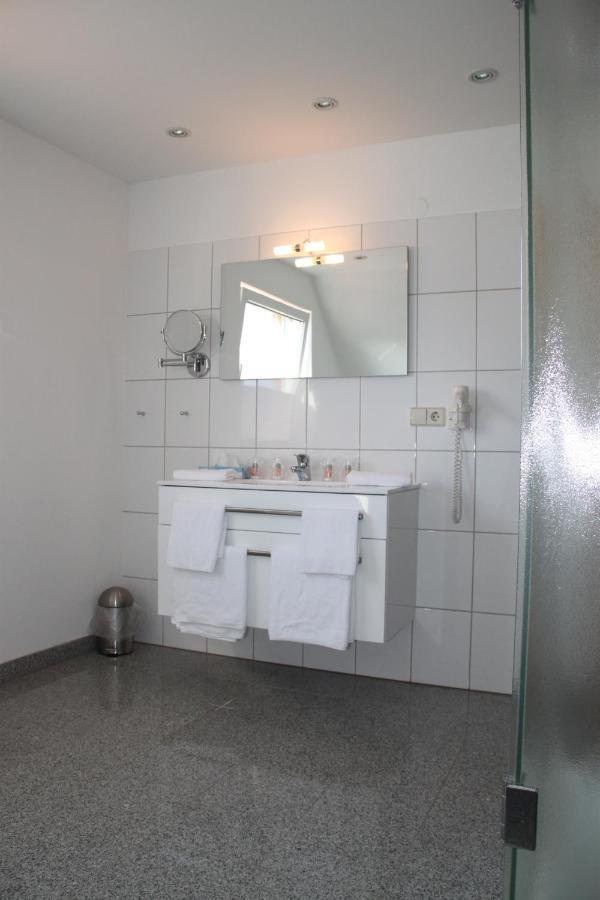 Buskes Hotel Steinfoerde Wietze Bilik gambar